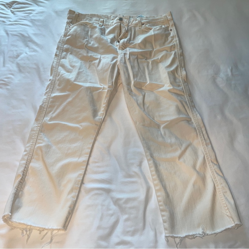 Levi’s Women’s High Rise Straight Cream Color Jeans, Size 16